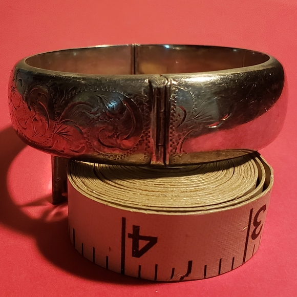 Vintage 925 Sterling Silver Etched Leaf Hinged Cuff Bracelet - Picture 4 of 8